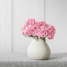 Load image into Gallery viewer, Hydrangea stem in Pink
