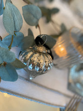 Load image into Gallery viewer, Small fluted glass bauble in antique silver
